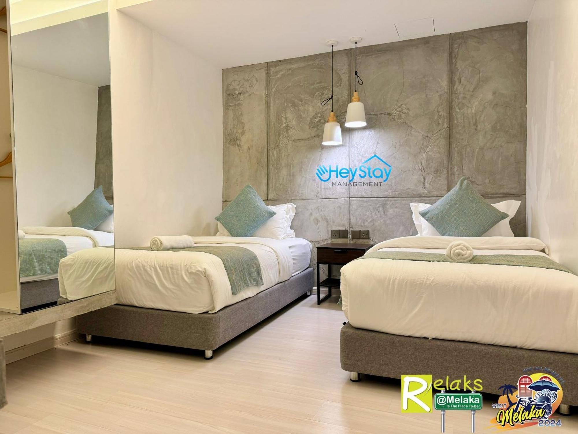 Modern Cave Guest House Walking Distance 5Mins To Jonker Malacca Exteriör bild