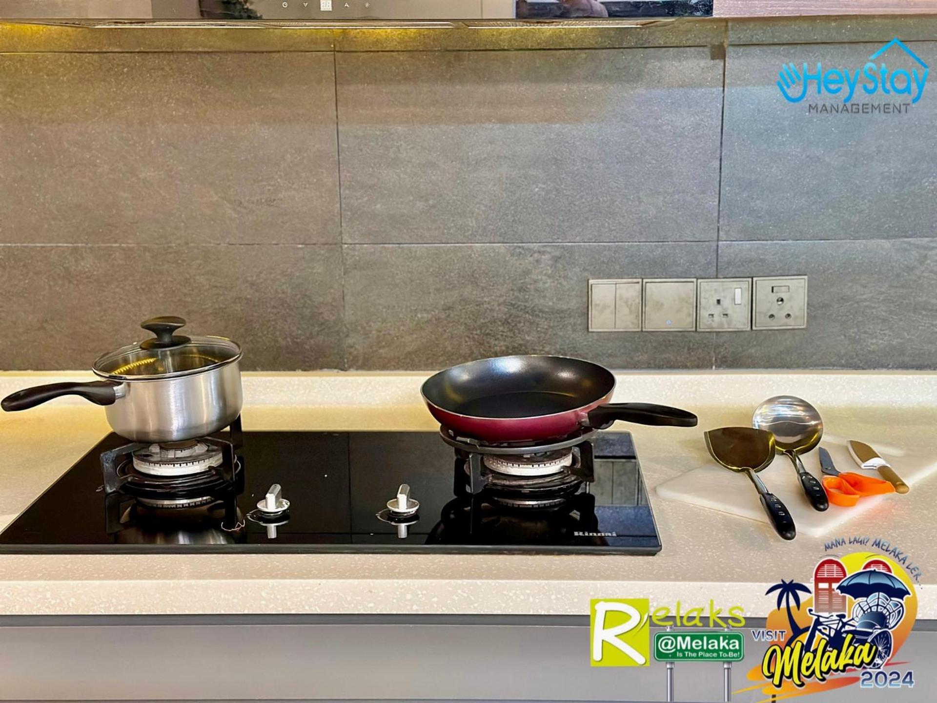 Modern Cave Guest House Walking Distance 5Mins To Jonker Malacca Exteriör bild